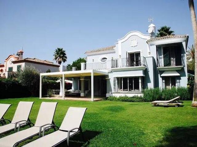 Casa en Alquiler en Estepona