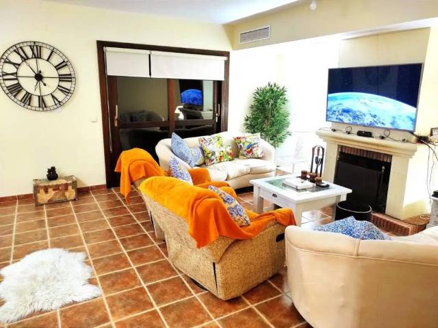Casa en Alquiler en Estepona