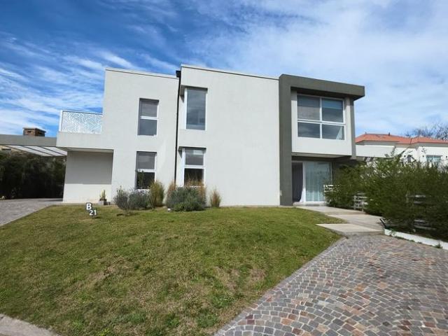 Casa en Alquiler en Fincas de Hudson