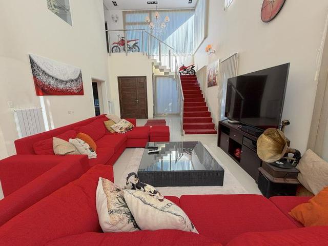 Casa en alquiler en Guillermo Hudson
