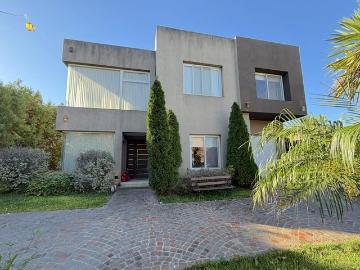 Casa en alquiler en Guillermo Hudson