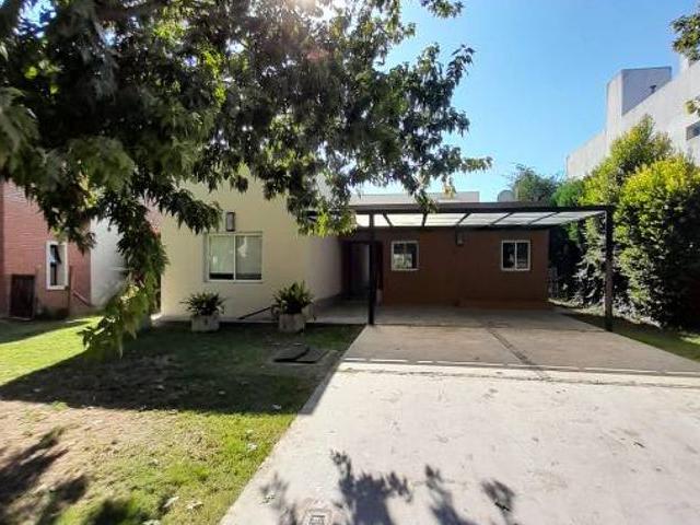 Casa en alquiler en Guillermo Hudson