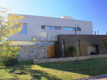 Casa en alquiler en Gutierrez