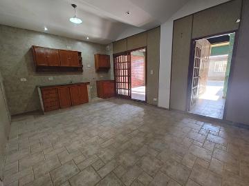 Casa en alquiler en Gregorio de Laferrere