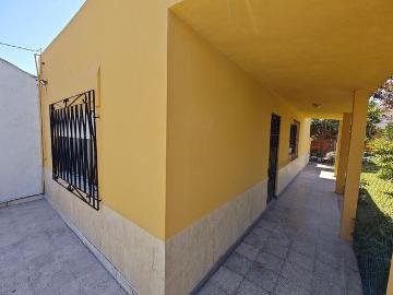 Casa en alquiler en Gregorio de Laferrere
