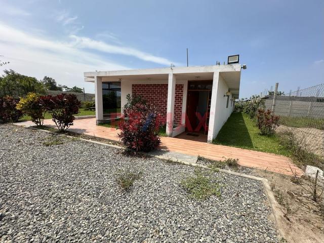 Casa en alquiler en Huaral a S/6,000 al mes