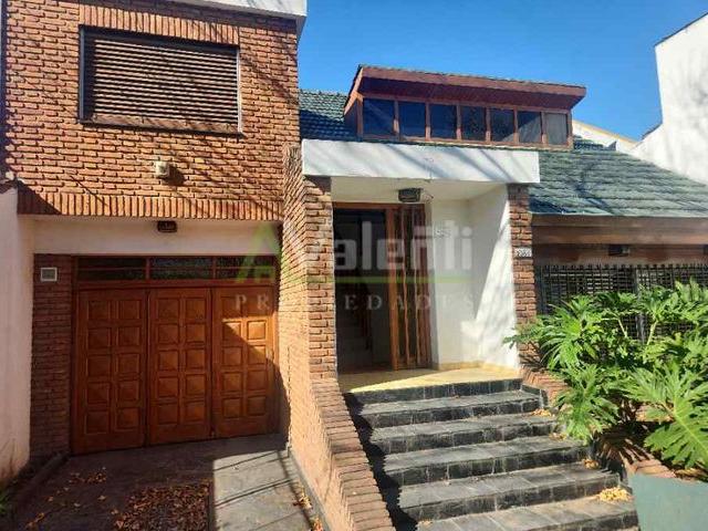 Casa en alquiler en Hurlingham