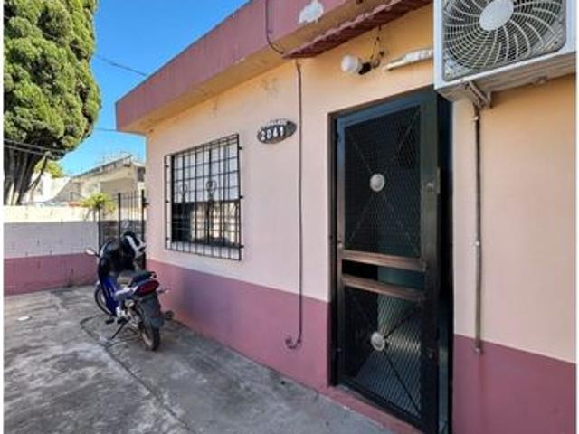 Casa en alquiler en Ituzaingó