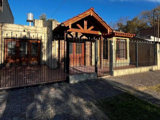 Casa en alquiler en Ituzaingó