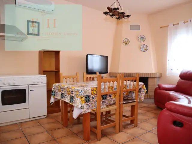 Casa en alquiler en Lubrín