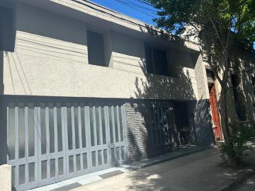 Casa en alquiler en Luján