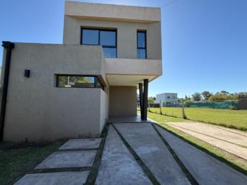 Casa en Alquiler en La Plata