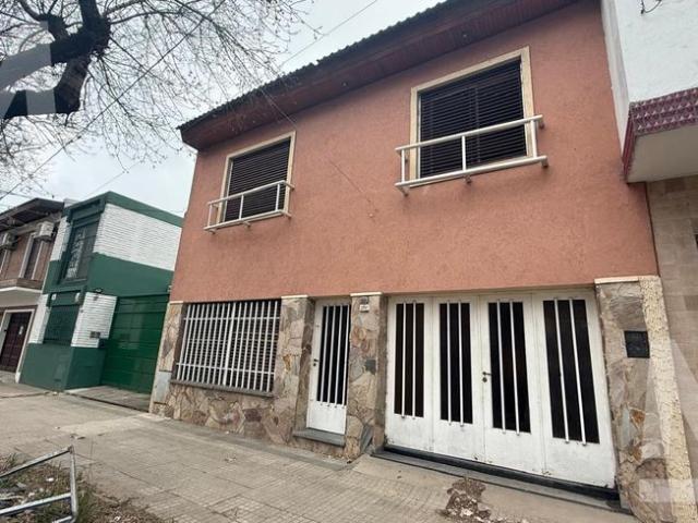 Casa en Alquiler en La Plata