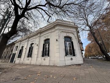Casa en Alquiler en La Plata