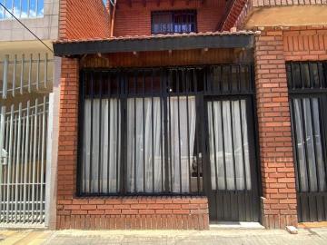 Casa en alquiler en La Tablada