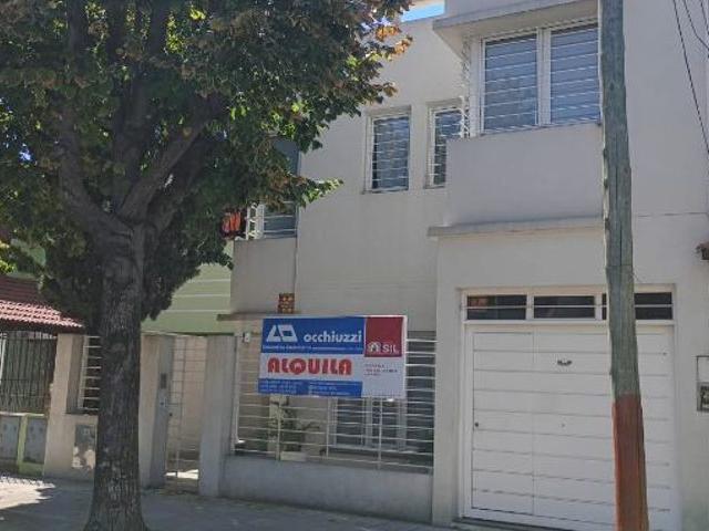 Casa en alquiler en Lanús Oeste