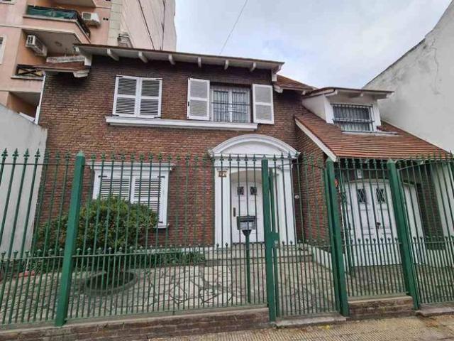 Casa en alquiler en Lanus Este