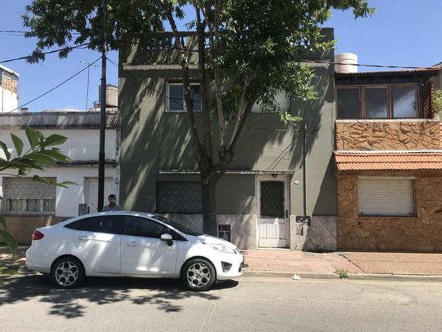 Casa en alquiler en Lanús Este