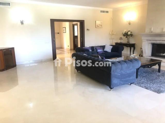 Casa en alquiler en Las Chapas