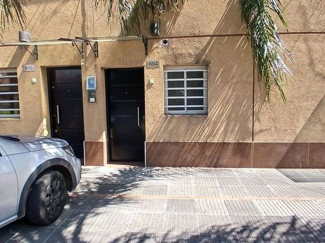Casa en alquiler en Llavallol