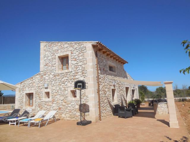 Casa en alquiler en Llubí Baleares