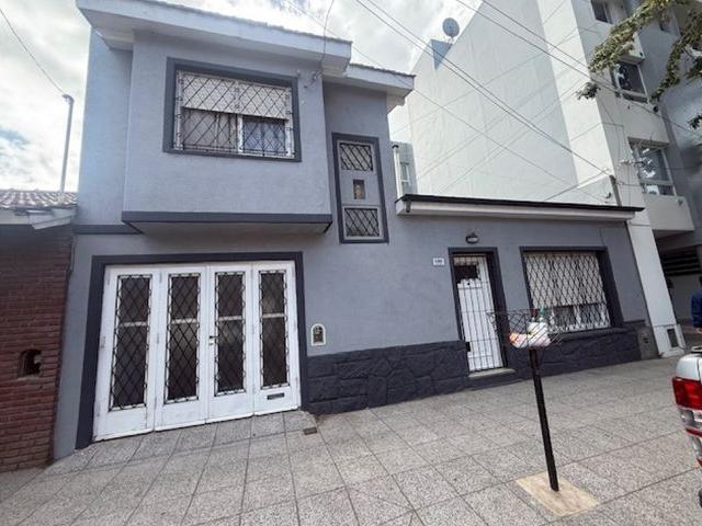 Casa en alquiler en Los Troncos