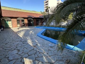 Casa en alquiler en Parque Avellaneda