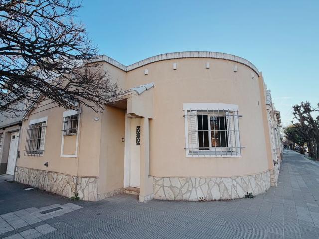 Casa en Alquiler en Patricios 703, Macrocentro, Bahía Blanca