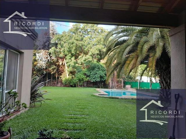 Casa en alquiler en Pilar