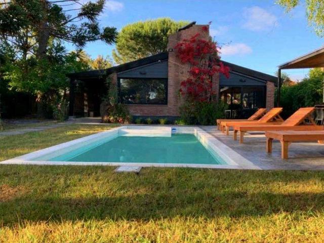 Casa en alquiler en Pinos de Anchorena