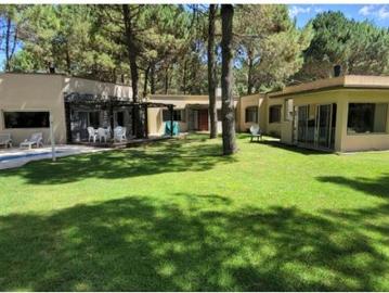 Casa en alquiler en Pinamar