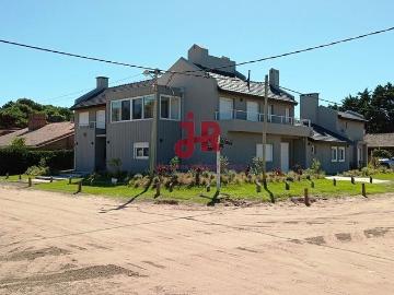 Casa en alquiler en Pinamar