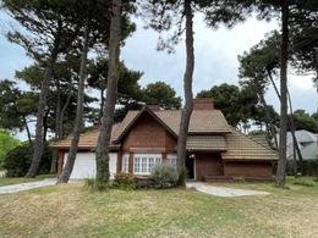 Casa en alquiler en Pinamar Norte