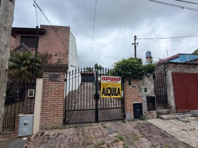 Casa en alquiler en Quilmes Este