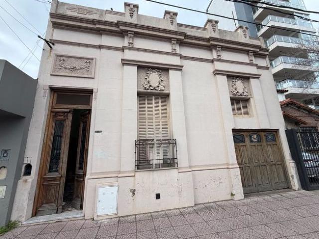 Casa en alquiler en Quilmes Oeste Centro