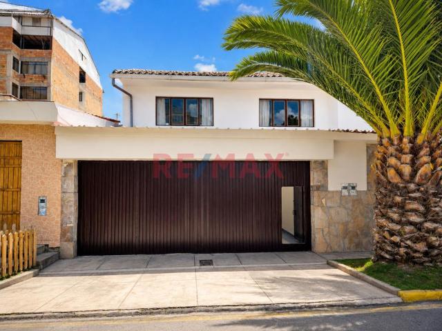 Casa En Alquiler En Residencial Huancaro – Ideal Para Empresa, Oficinas O Vivienda ✨