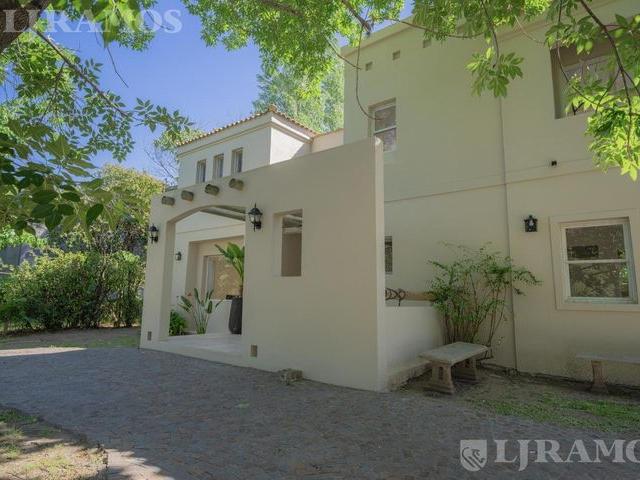 Casa en alquiler en Saint Matthews