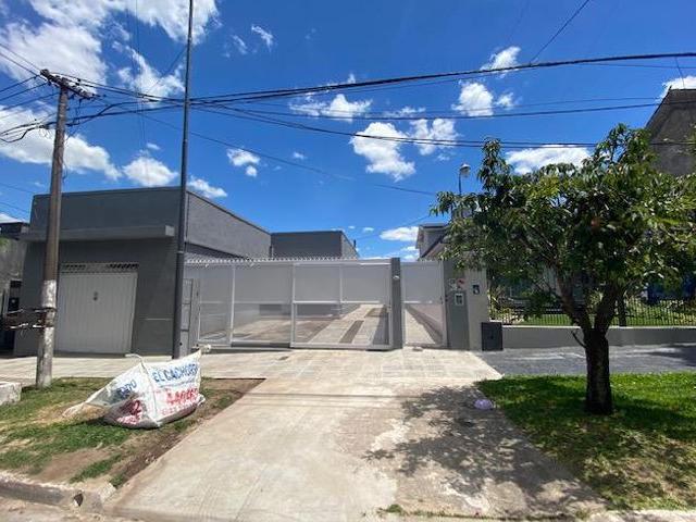 Casa en alquiler en San Miguel Oeste