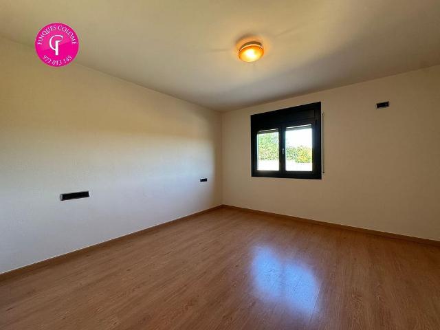 Casa en alquiler en calle De Sant Gregori, Girona, de 100 m² 4 habitaciones por 2.500