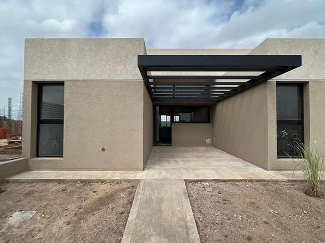 Casa en alquiler en Santa María