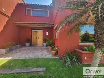 Casa en alquiler en Santa Barbara Barrio Cerrado
