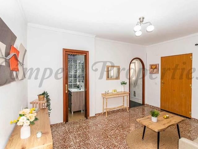 Casa en alquiler en Sayalonga, Málaga Costa del Sol