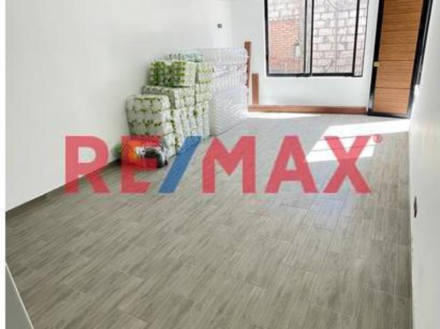 Casa En Alquiler En Socabaya – El Golf | 3 Dormitorios + Cochera | S/ 2,000