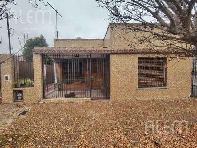 Casa en alquiler en Temperley