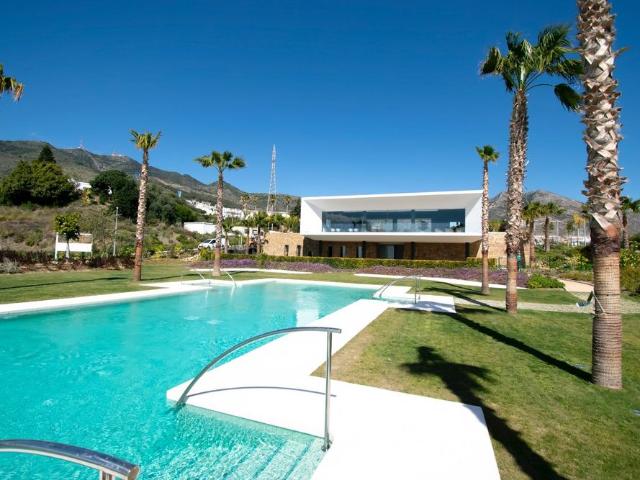 Casa en alquiler en Torremuelle, Benalmadena