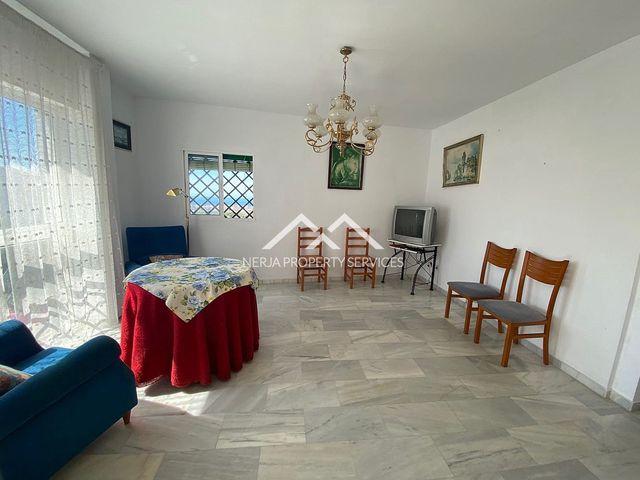 Casa en alquiler en Torrox Costa, Málaga Costa del Sol