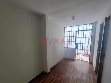 Casa en alquiler en Trujillo a S/2,200 al mes