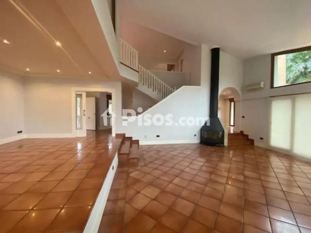 Casa en alquiler en Valdecabañas