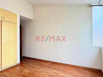 Casa en alquiler en Victor Larco Herrera a S/4,816 al mes