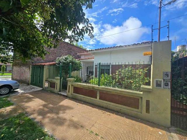 Casa en alquiler en Villa Dominico